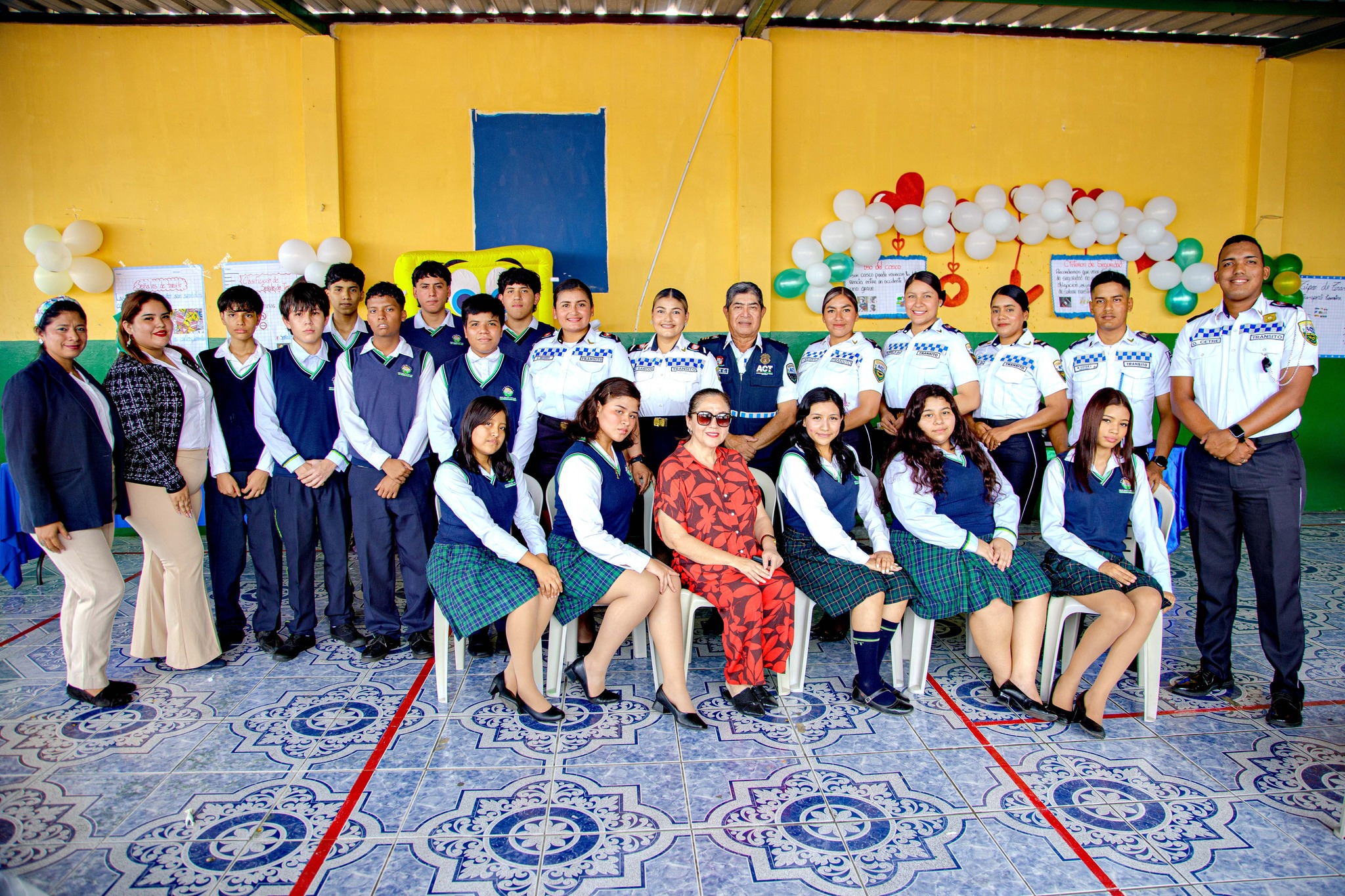 Clausura exitosa del Programa de Participación Estudiantil en la U.E. Santa Teresita del Niño Jesús